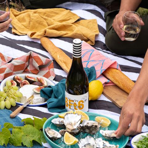 6Ft6 Chardonnay Picnic