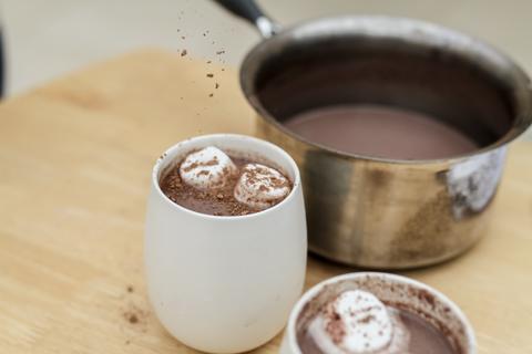 Shiraz hot chocolate, recipes by 6Ft6 wine